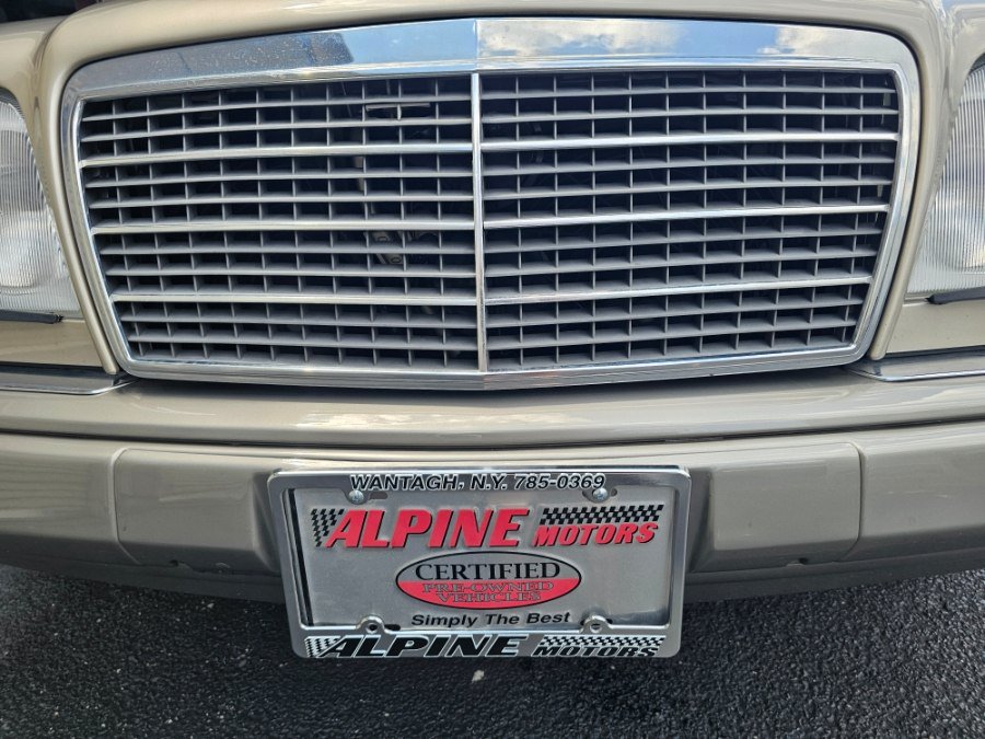 Used 1994 Mercedes-Benz E 320 Convertible image 33