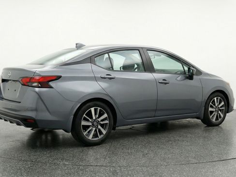 Used 2025 Nissan Versa SV image 9