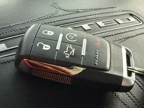 Used 2022 RAM 3500 Limited image 35