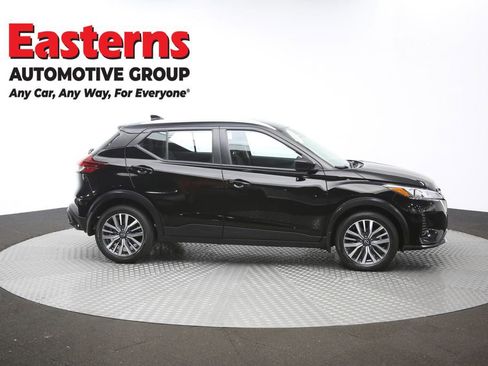 Used 2023 Nissan Kicks SV FWD image 44