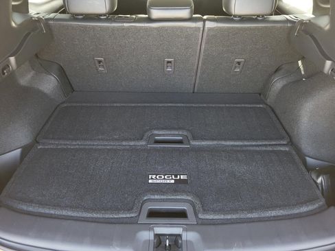 Certified 2022 Nissan Rogue Sport SV w/ Technology Package image 15