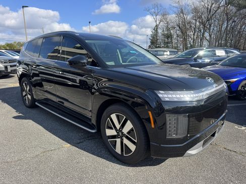 New 2026 Hyundai Ioniq 9 SEL image 3