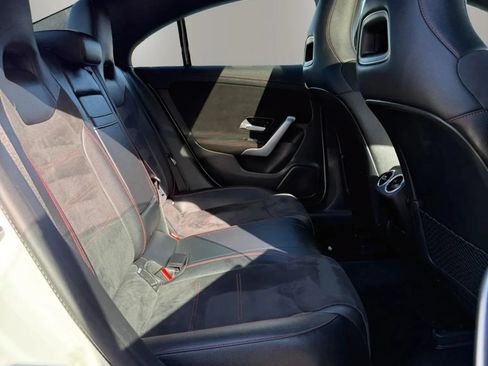 Used 2020 Mercedes-Benz CLA 250 4MATIC image 23