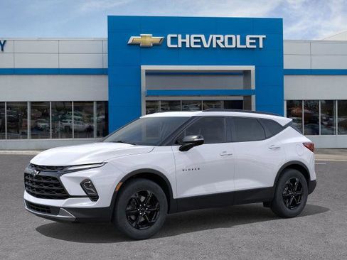 New 2026 Chevrolet Blazer LT image 2