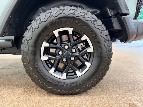 Used 2024 Jeep Wrangler Unlimited Rubicon 4xe AWD/4WD image 25