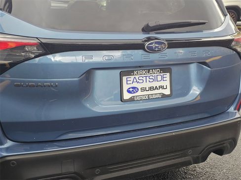 Used 2025 Subaru Forester Limited image 15
