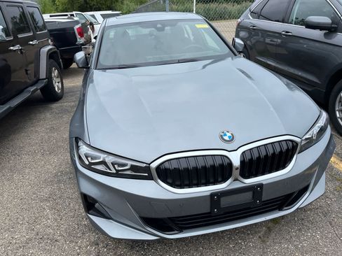 Used 2024 BMW 330i xDrive Sedan w/ Premium Package AWD/4WD image 23