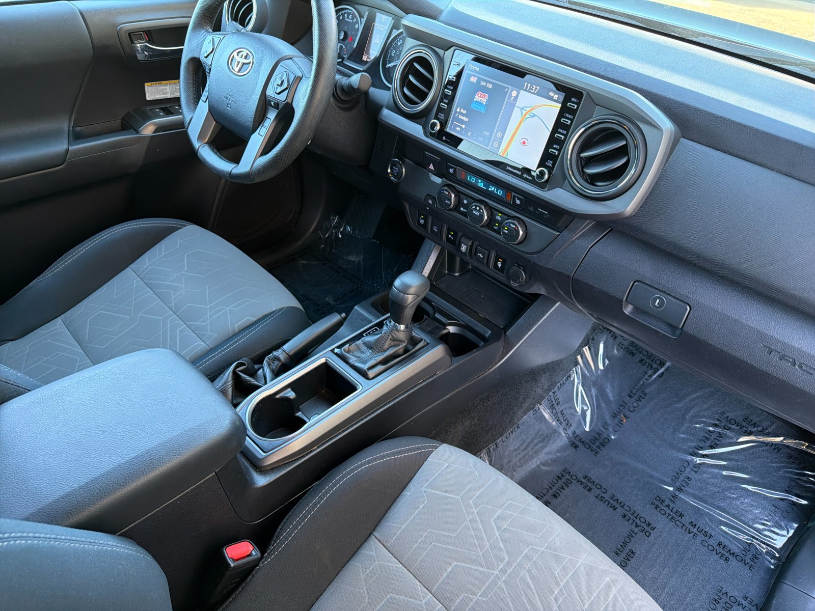 Used 2020 Toyota Tacoma 2WD Double Cab image 14