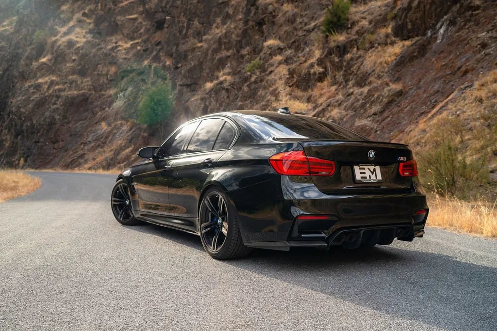 Used 2016 BMW M3 RWD image 4