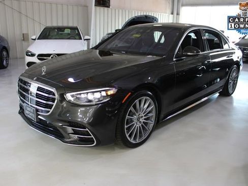 Used 2022 Mercedes-Benz S 500 4MATIC w/ AMG Line Package image 37