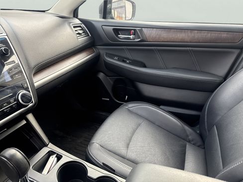 Used 2018 Subaru Outback 2.5i Limited image 19