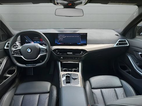 Used 2025 BMW 330i Sedan RWD image 12