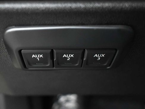 Used 2024 Chevrolet Colorado ZR2 w/ ZR2 Bison Edition image 31