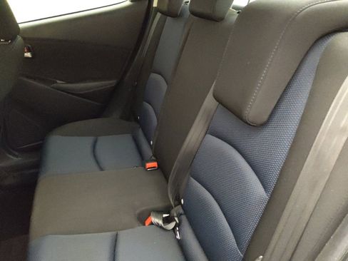 Used 2019 Toyota Yaris LE FWD image 18