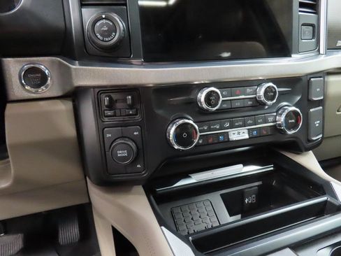 Used 2025 Ford F450 Platinum w/ Platinum Plus Package AWD/4WD image 67