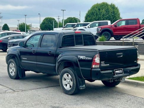 Used 2014 Toyota Tacoma 4x4 Double Cab w/ TRD Sport Package image 4