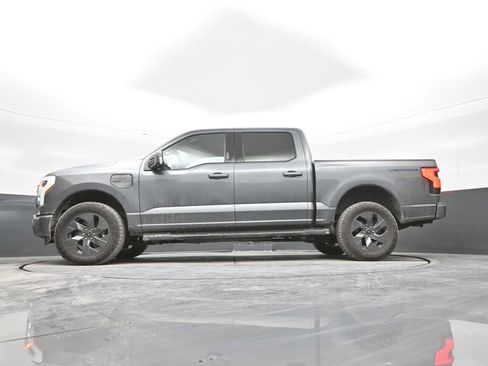 Used 2023 Ford F150 Lightning Lariat image 36