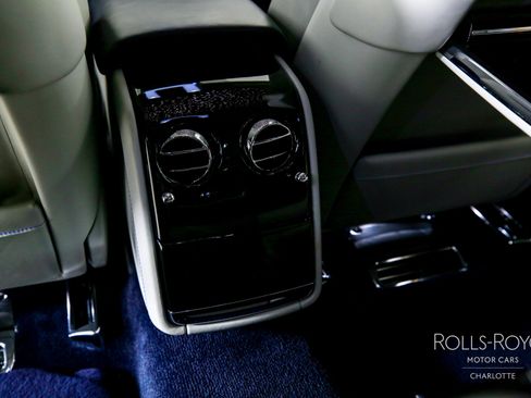 Used 2019 Rolls-Royce Phantom Sedan image 22