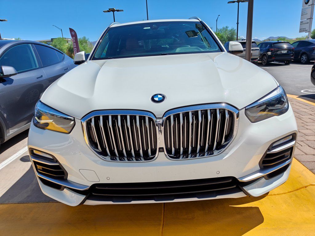 Used 2019 BMW X5 xDrive40i w/ Convenience Package AWD/4WD image 2