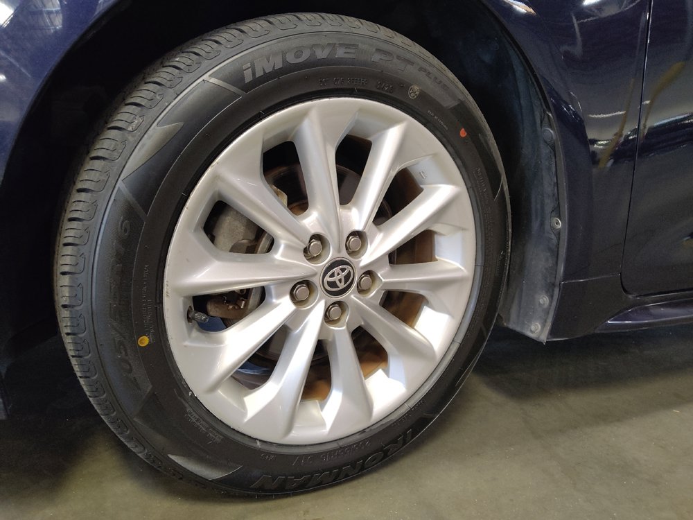 Used 2021 Toyota Corolla LE w/ LE Premium Package FWD image 31