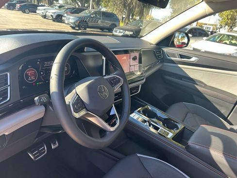 New 2026 Volkswagen Atlas Peak Edition AWD/4WD image 10