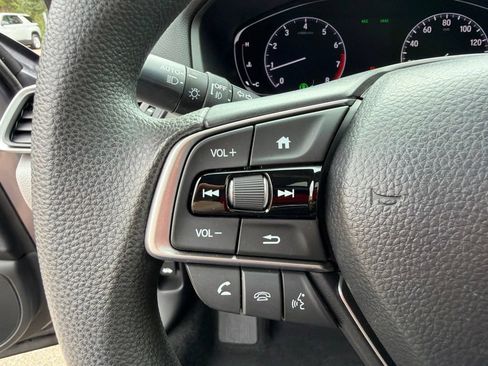 Used 2020 Honda Accord EX image 25