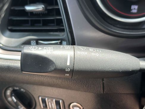 Used 2022 Dodge Challenger R/T image 18