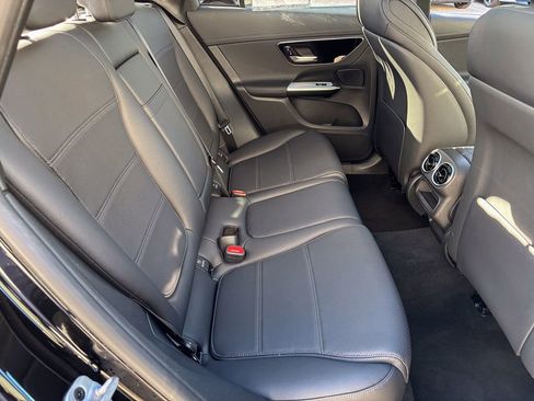 Used 2024 Mercedes-Benz GLC 300 4MATIC image 35