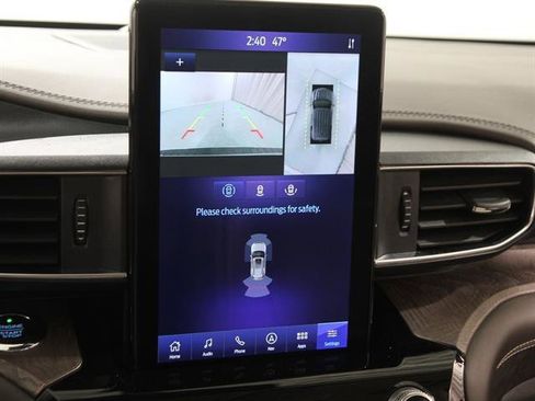 Certified 2021 Ford Explorer Platinum w/ Equipment Group 601A image 13