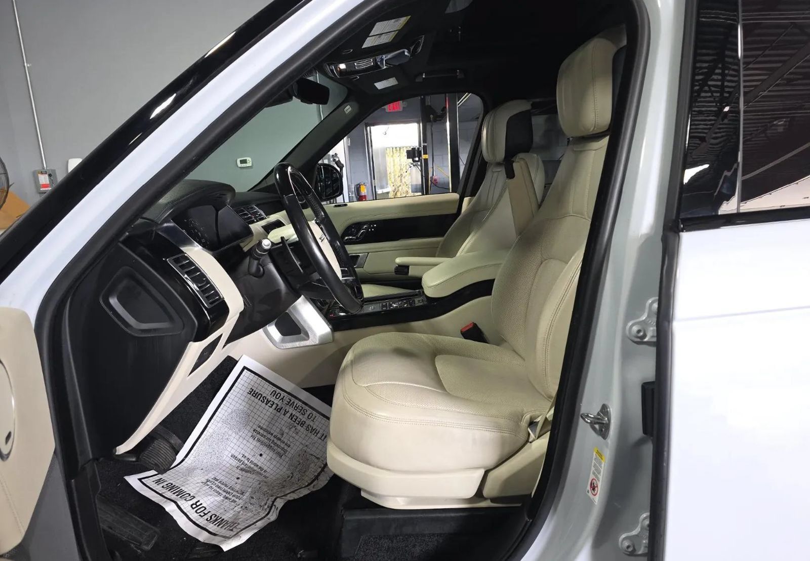 Used 2019 Land Rover Range Rover HSE AWD/4WD image 5