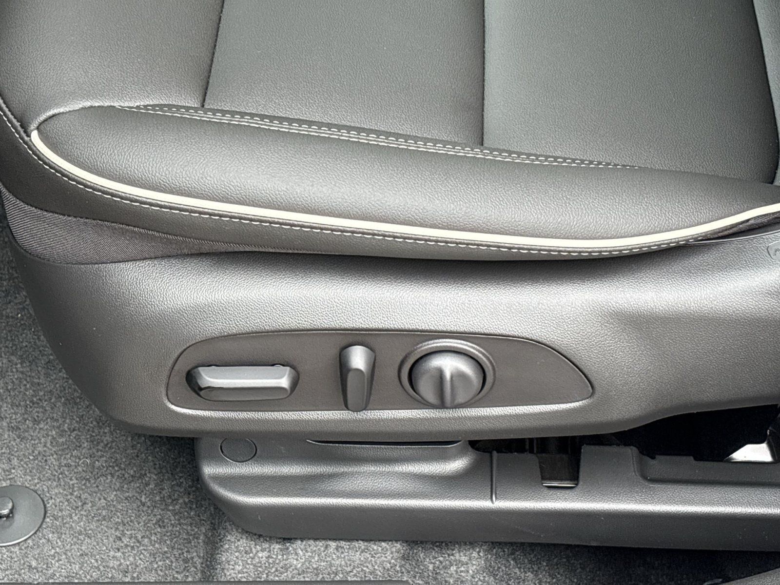 New 2026 Buick Envista Sport Touring w/ Studio Series FWD image 14