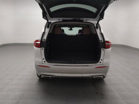 Used 2018 Buick Enclave Avenir w/ Avenir Technology Package image 29