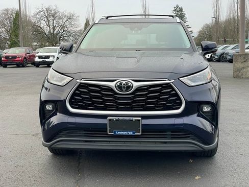 Used 2020 Toyota Highlander XLE image 10