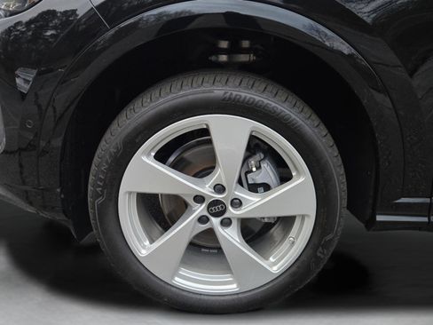 New 2025 Audi Q5 Premium Plus image 36