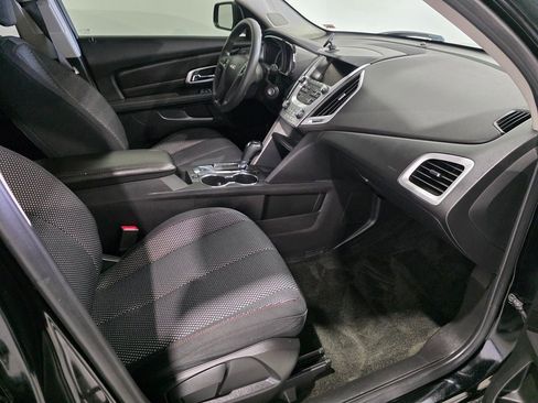 Used 2017 GMC Terrain SLE image 25