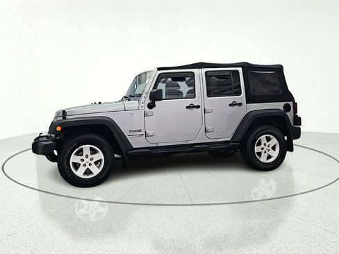 Used 2018 Jeep Wrangler Unlimited Sport S AWD/4WD image 4