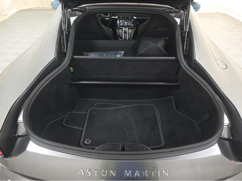 Used 2025 Aston Martin V8 Vantage Coupe RWD image 14