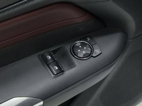 Used 2024 Ford Mustang GT Premium RWD image 31