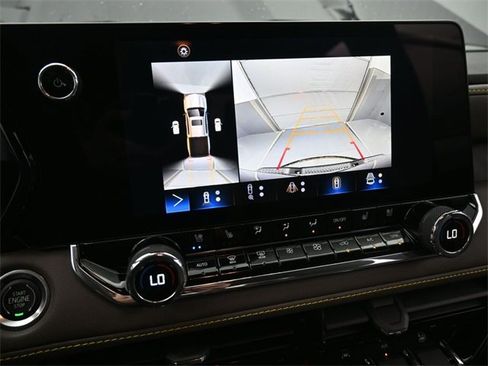 Used 2023 Chevrolet Colorado ZR2 w/ ZR2 Convenience Package III image 35