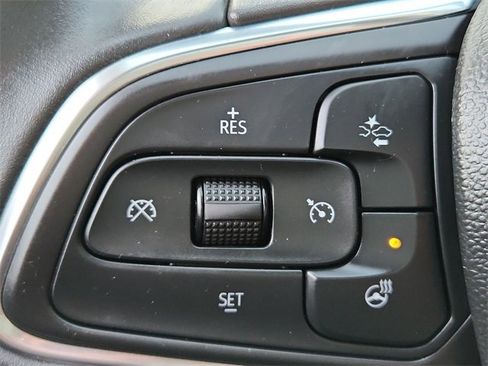 Used 2021 Buick Envision Essence w/ Sport Touring Package image 32