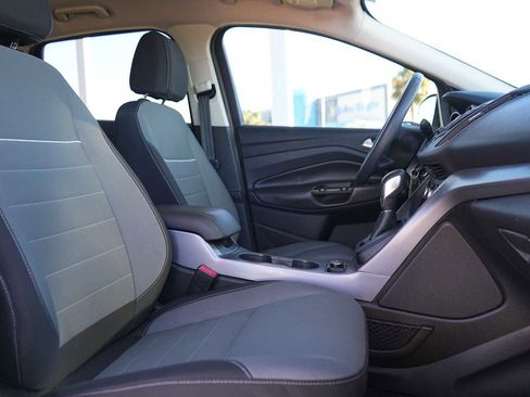 Used 2015 Ford Escape SE image 15
