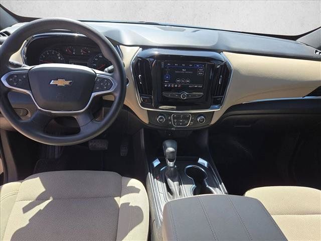 Used 2023 Chevrolet Traverse LS FWD image 19