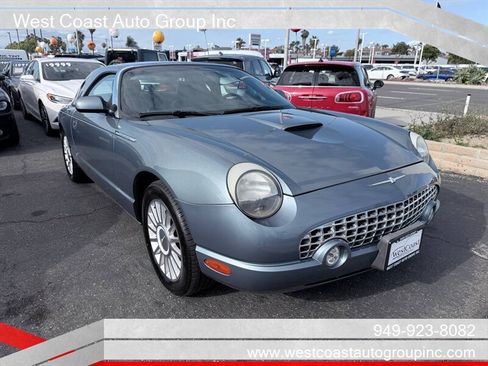 Used 2005 Ford Thunderbird RWD image 2