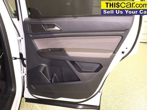 Used 2022 Volkswagen Atlas SE FWD image 34