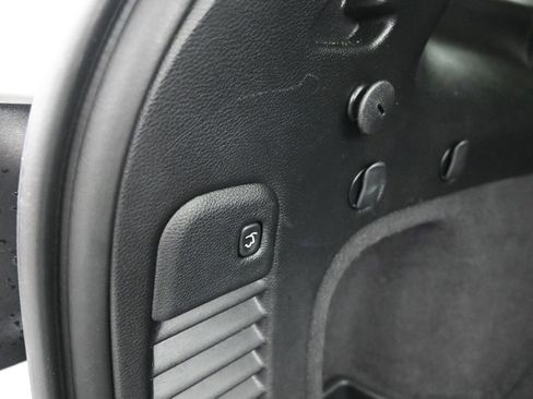 Used 2020 Jeep Grand Cherokee Limited w/ Trailer Tow Group IV image 10