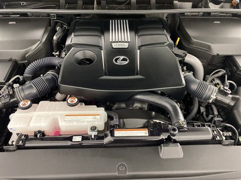 Certified 2024 Lexus LX 600 4WD w/ Luxury Package image 38