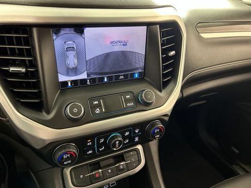 Used 2023 GMC Acadia SLT w/ Technology Package FWD image 14