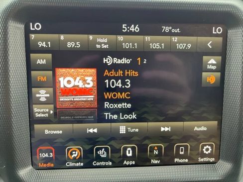 Used 2021 Jeep Wrangler Unlimited Sahara w/ Uconnect 4C Nav & Sound Group AWD/4WD image 26