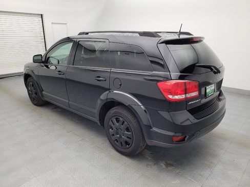 Used 2019 Dodge Journey SE image 3