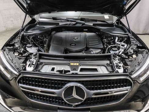 Certified 2025 Mercedes-Benz GLC 300 image 26